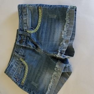 Girls Denim Ligth Wash Jean Shorts Embroidered Distressed Sz 7